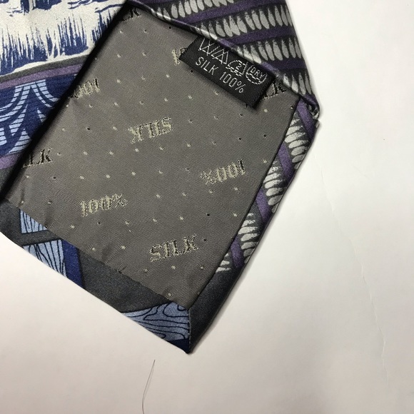 Come House %100 Silk Tie with Religious Theme - Picture 4 of 4